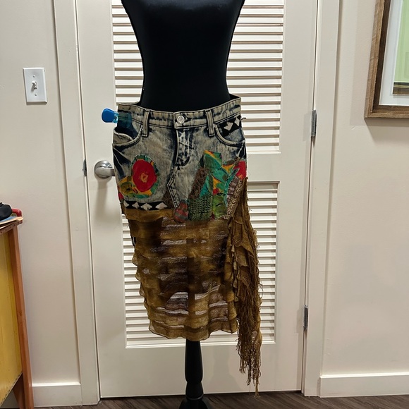 AMAZING One of a Kind Upcycled/Reworked Bebe Skirt. Size 32. - Picture 14 of 16